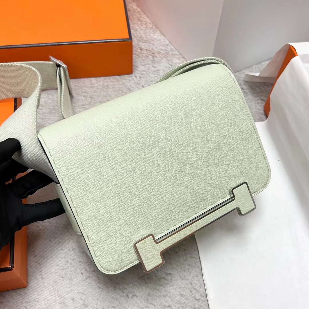 Hermès（爱马仕）Geta 木屐包 Chevre 进口山羊皮 0S 气泡绿 银扣 20cm 全手工蜡线缝制 Phw