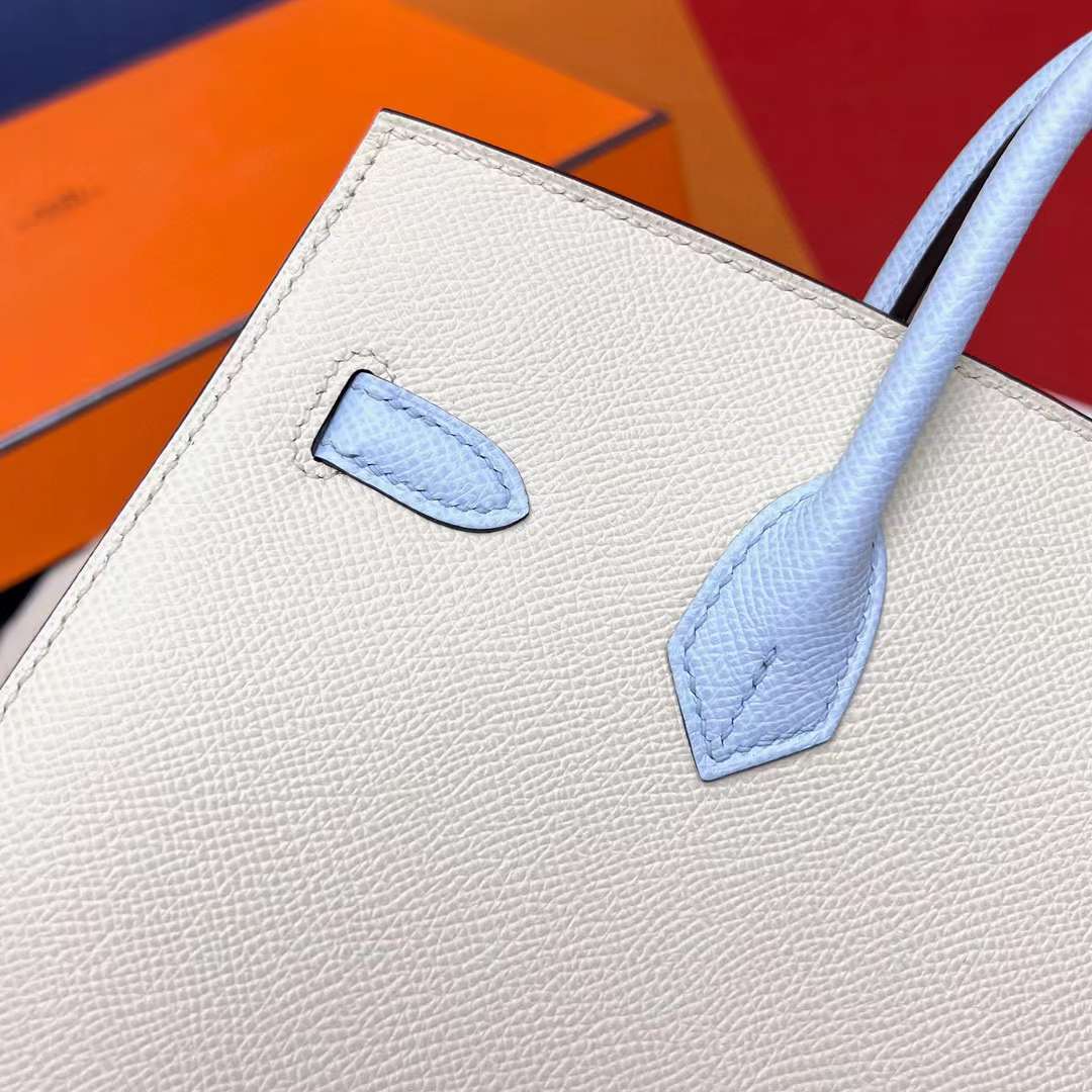 Hermès（爱马仕）Birkin 铂金包 Sellier Epsom I2 奶油白 拼 T0 雾蓝色 银扣 25cm 全手工蜡线缝制 Phw