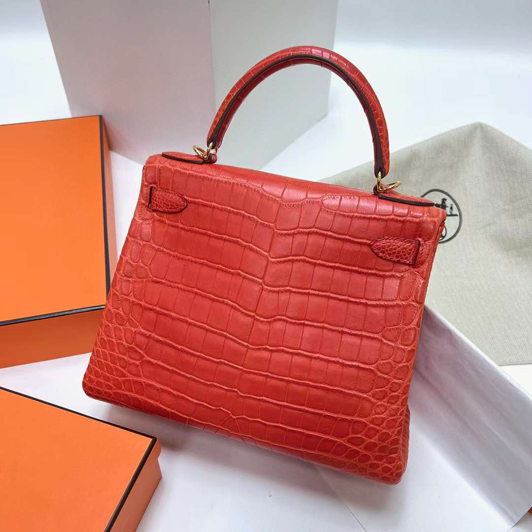 Hermès（爱马仕）Kelly 凯莉包 雾面尼罗鳄鱼 Matte Nilo Crocodile 9T 火焰橙 金扣 28cm 全手工蜡线缝制 Ghw
