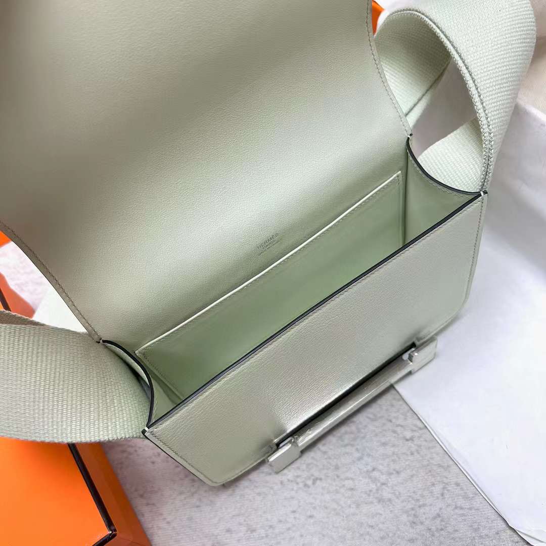 Hermès（爱马仕）Geta 木屐包 Chevre 进口山羊皮 0S 气泡绿 银扣 20cm 全手工蜡线缝制 Phw