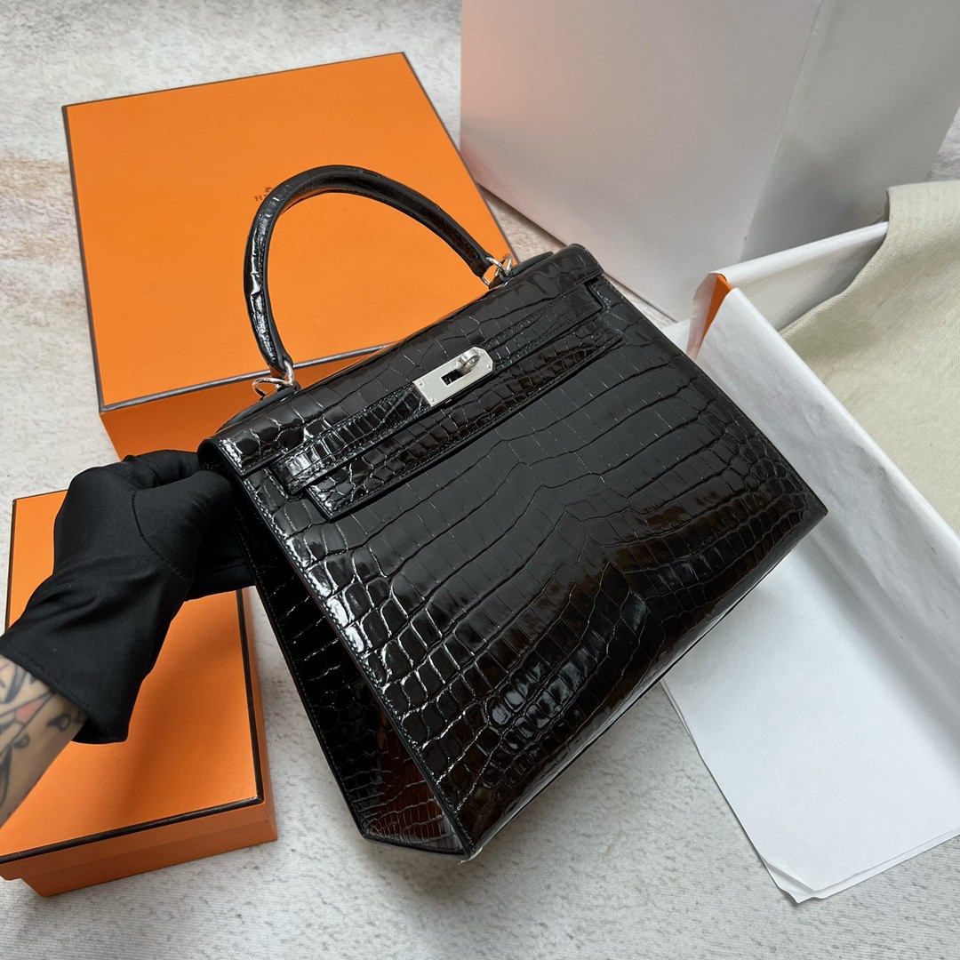 Hermès（爱马仕）Kelly 凯莉包 Crocodile shiny 亮面鳄鱼 ck89 黑色 Noir 银扣 Phw 28cm 顶级手缝
