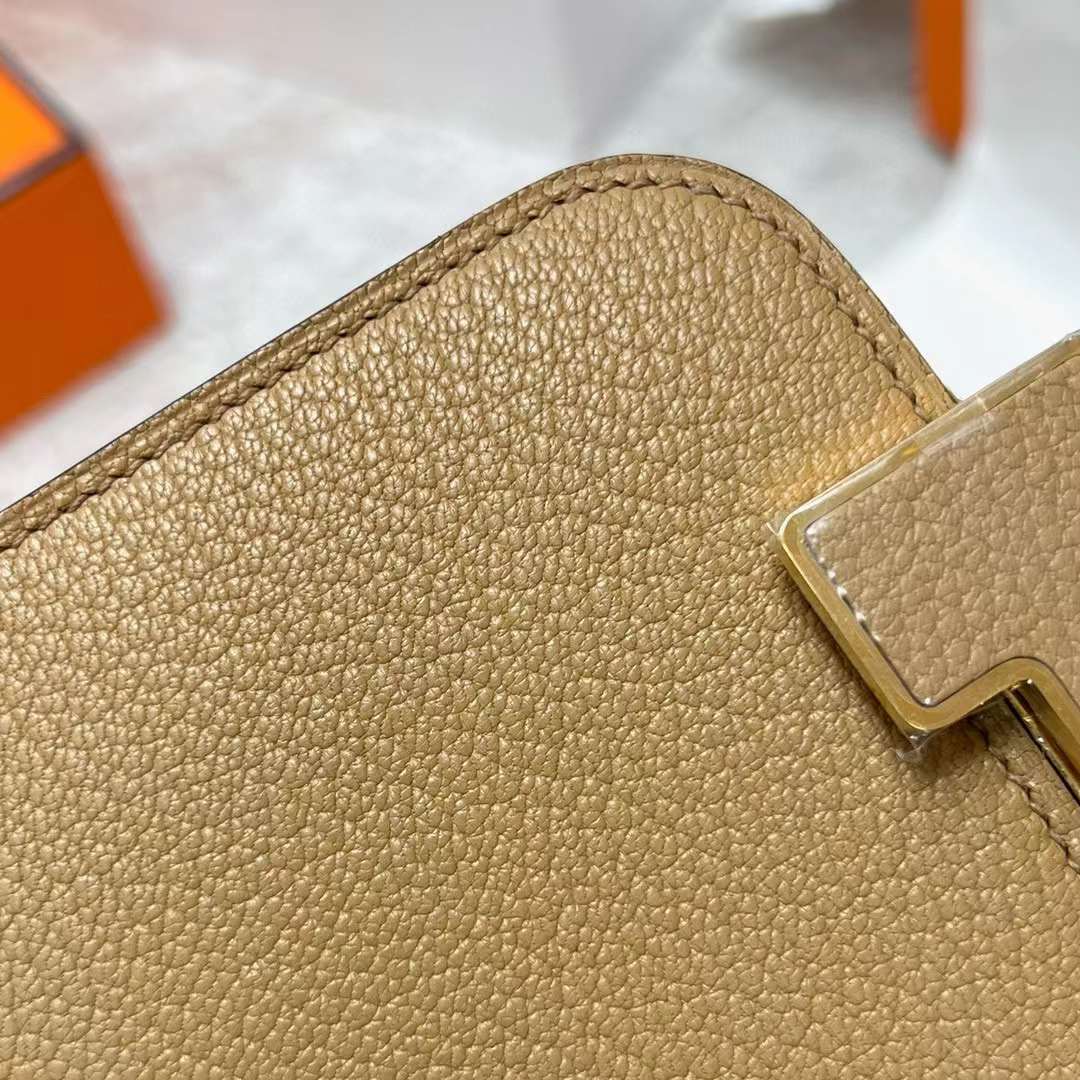 Hermès（爱马仕）Geta 木屐包 Chevre 进口山羊皮 0M 奶茶色 金扣 20cm 全手工蜡线缝制 Ghw