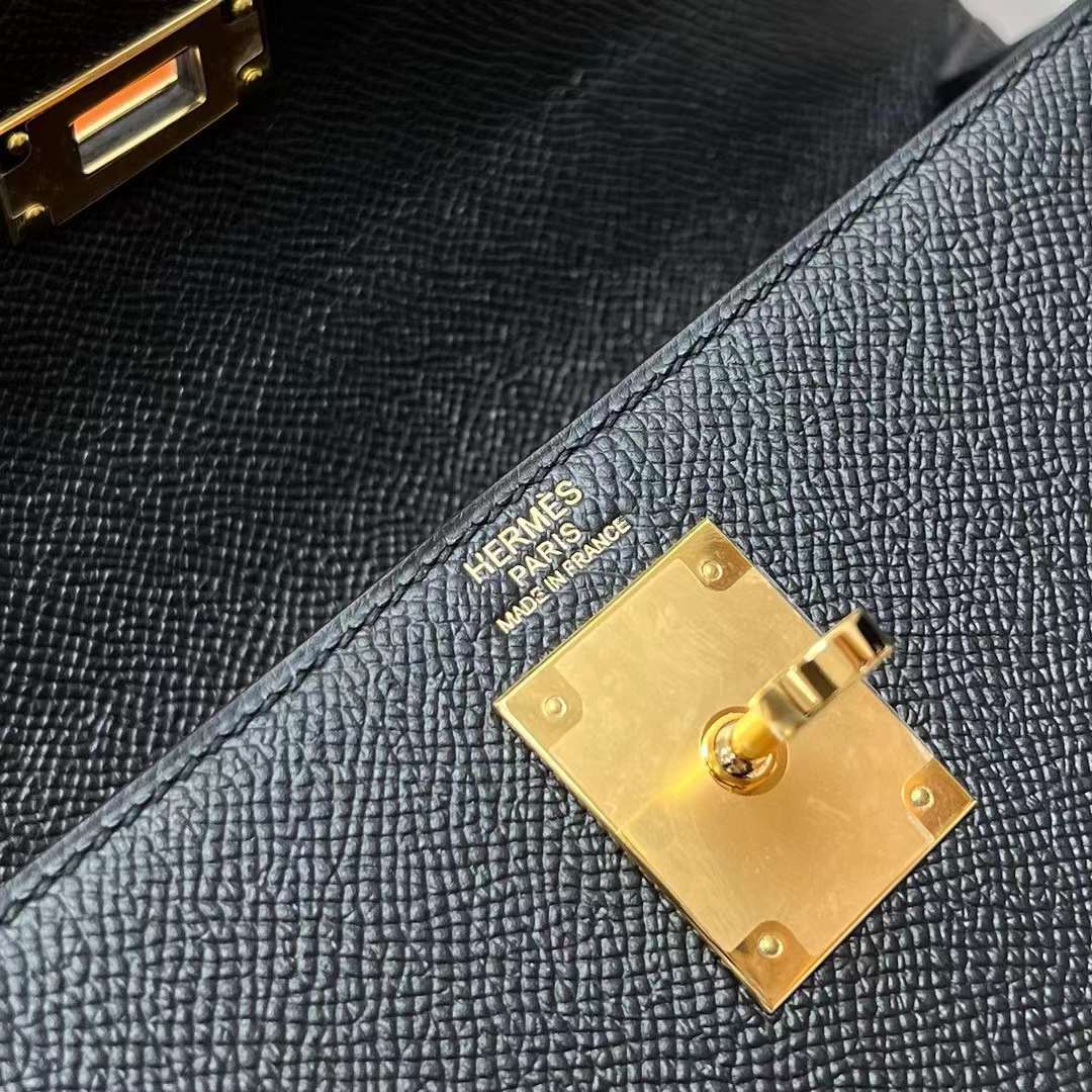 Hermès（爱马仕）Kelly 凯莉包 Epsom Ck89 黑色 金扣 28cm 全手工蜡线缝制 Ghw