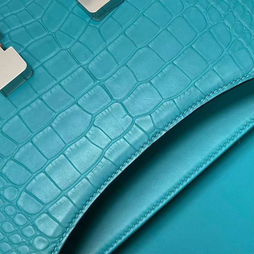 Hermès（爱马仕）Constance 空姐包 雾面美洲鳄鱼皮 Matte Alligator Crocodile 3z 圣西尔兰 银扣 24cm 全手工蜡线缝制 Phw