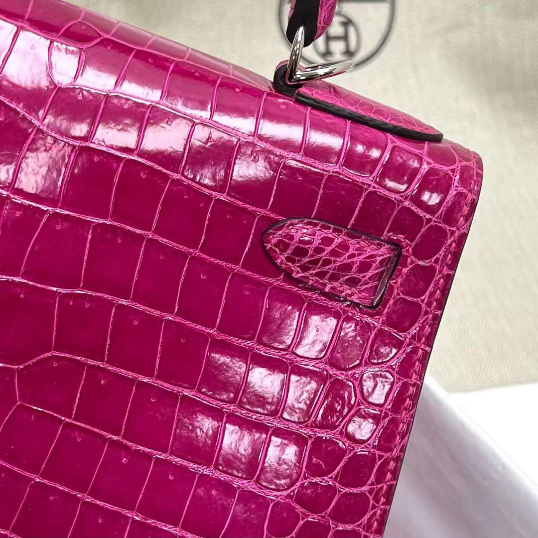 Hermès（爱马仕）Kelly 凯莉包 亮面倒v澳洲湾鳄 Shiny Porosus Crocodile E5 桃红色 银扣 28cm 全手工蜡线缝制 Phw