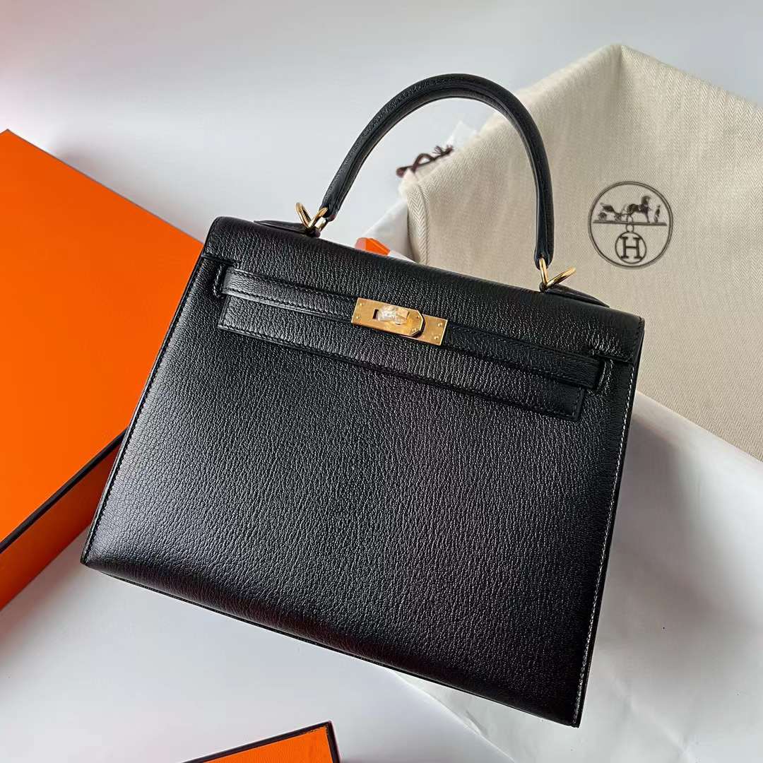 Hermès（爱马仕）Kelly 凯莉包 Chevre 进口山羊皮 Ck89 黑色 金扣 25cm 全手工蜡线缝制 Ghw