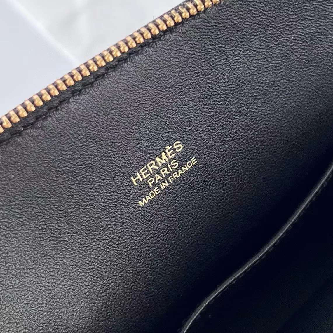 Hermès（爱马仕）Mini Bolide 迷你保龄球包 Chevre 山羊皮 Ck89 黑色 金扣 19cm 全手工蜡线缝制 Ghw
