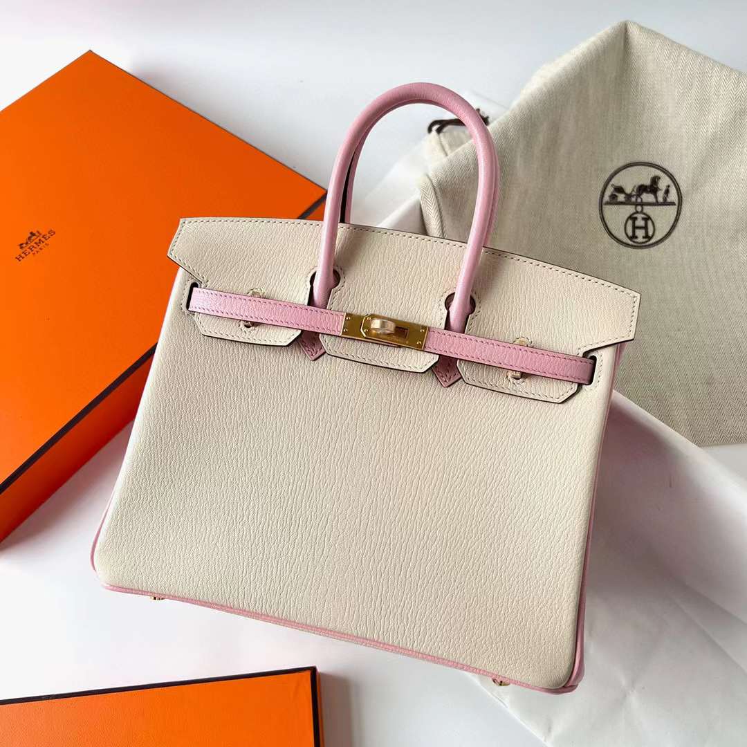 Hermès（爱马仕）Birkin 铂金包 Chevre 进口山羊皮 I2 奶油白 拼 3Q 新粉色 拉丝金扣 25cm 全手工蜡线缝制 Bghw