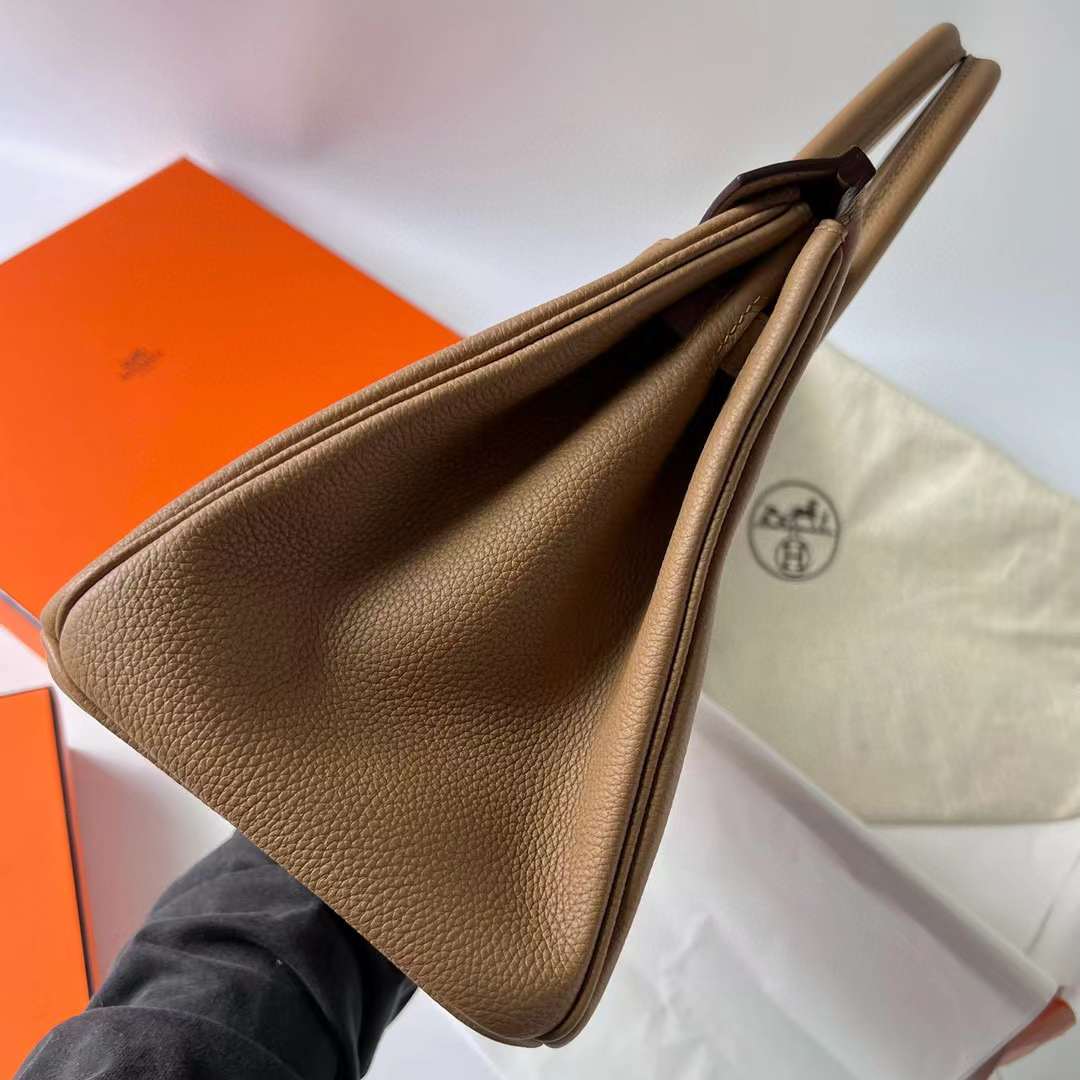 Hermès（爱马仕）Birkin 铂金包 Togo皮 0M 奶茶色 金扣 30cm 全手工蜡线缝制 Ghw