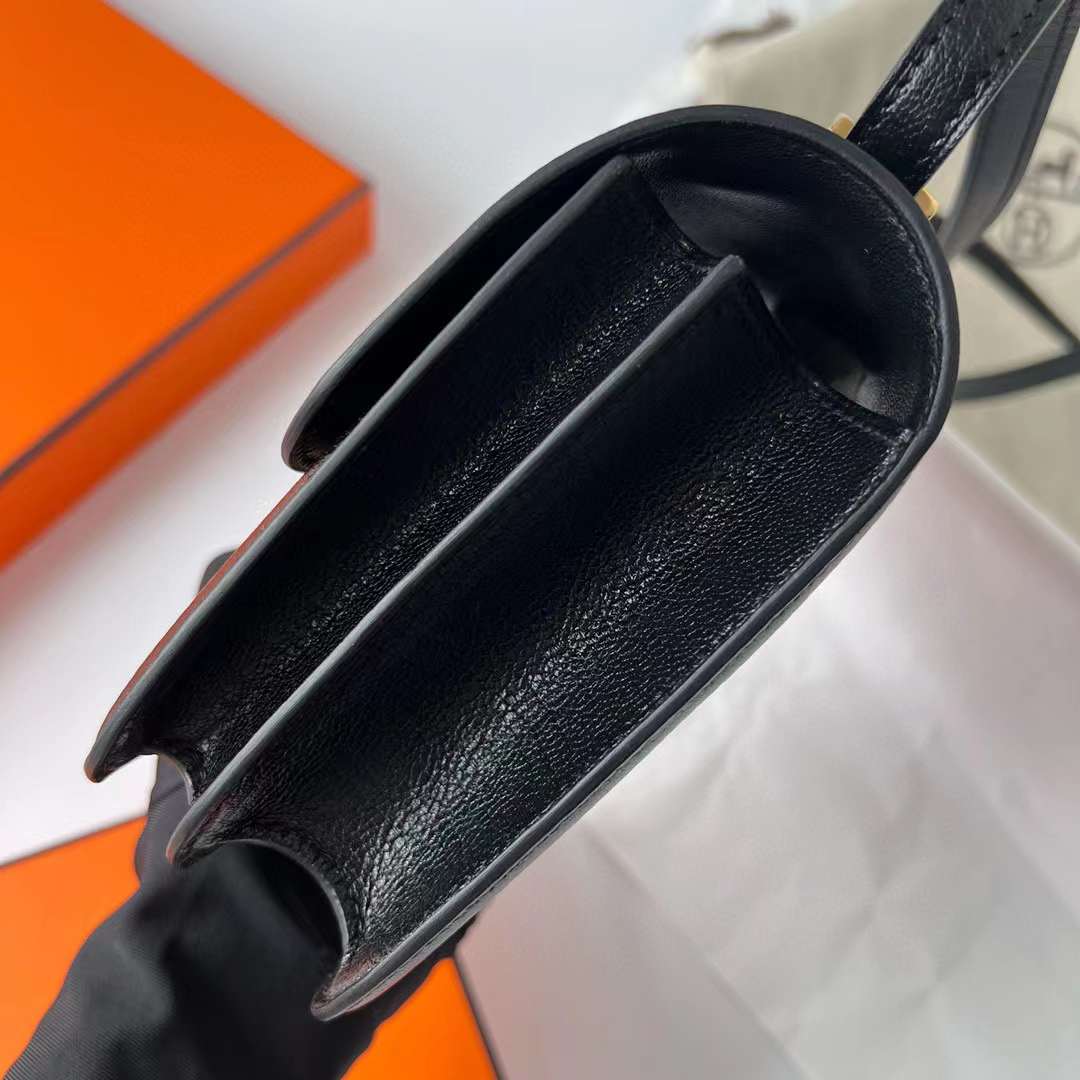 Hermès（爱马仕）Constance 康斯坦斯 Chevre 进口山羊皮 ck89 黑色 金扣 19cm 全手工蜡线缝制 Ghw