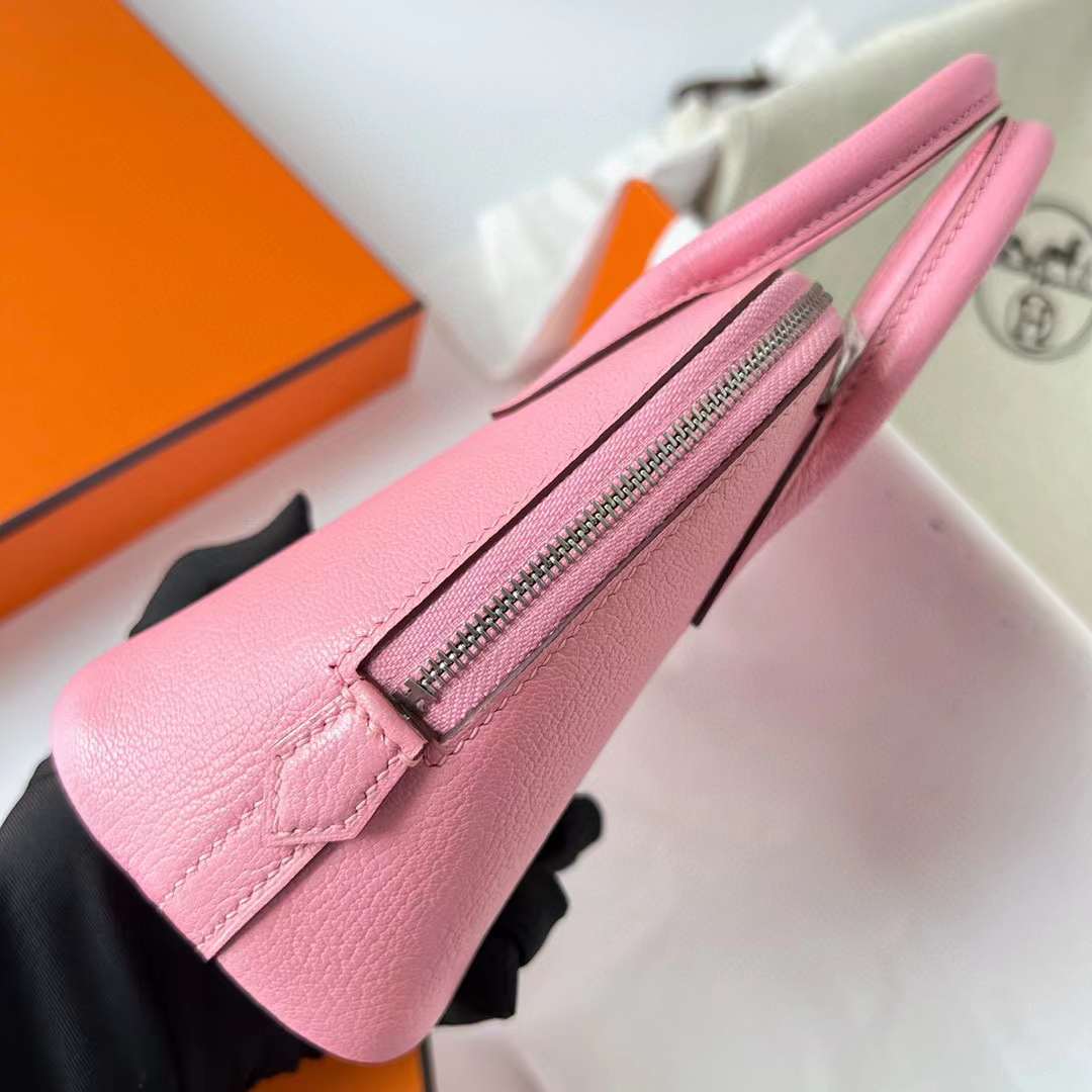 Hermès（爱马仕）Mini Bolide 迷你保龄球 Chevre 进口山羊皮 1Q 奶昔粉 银扣 19cm 全手工蜡线缝制 Phw