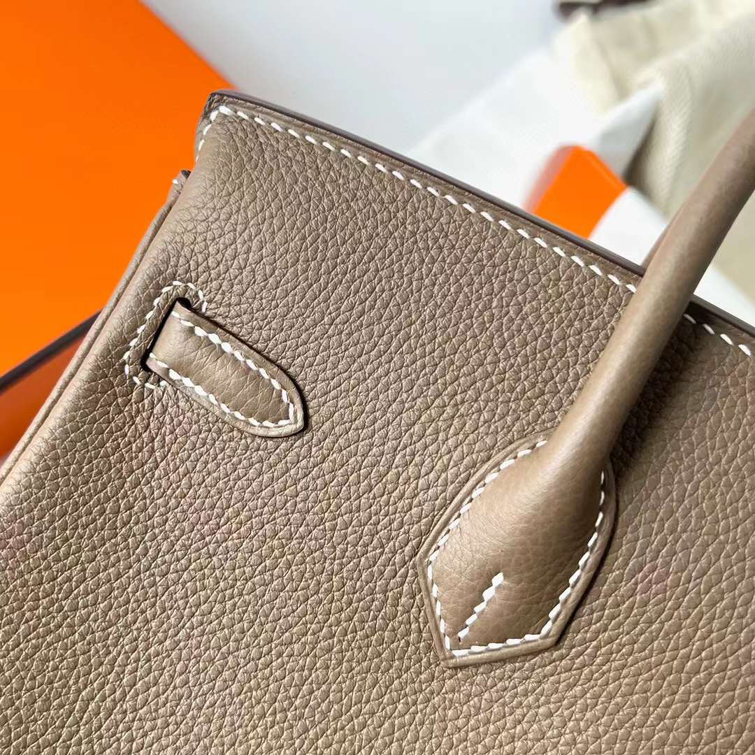 Hermès（爱马仕）Birkin 铂金包 Togo 进口小牛皮 Ck18 大象灰 银扣 25cm 全手工蜡线缝制 Phw