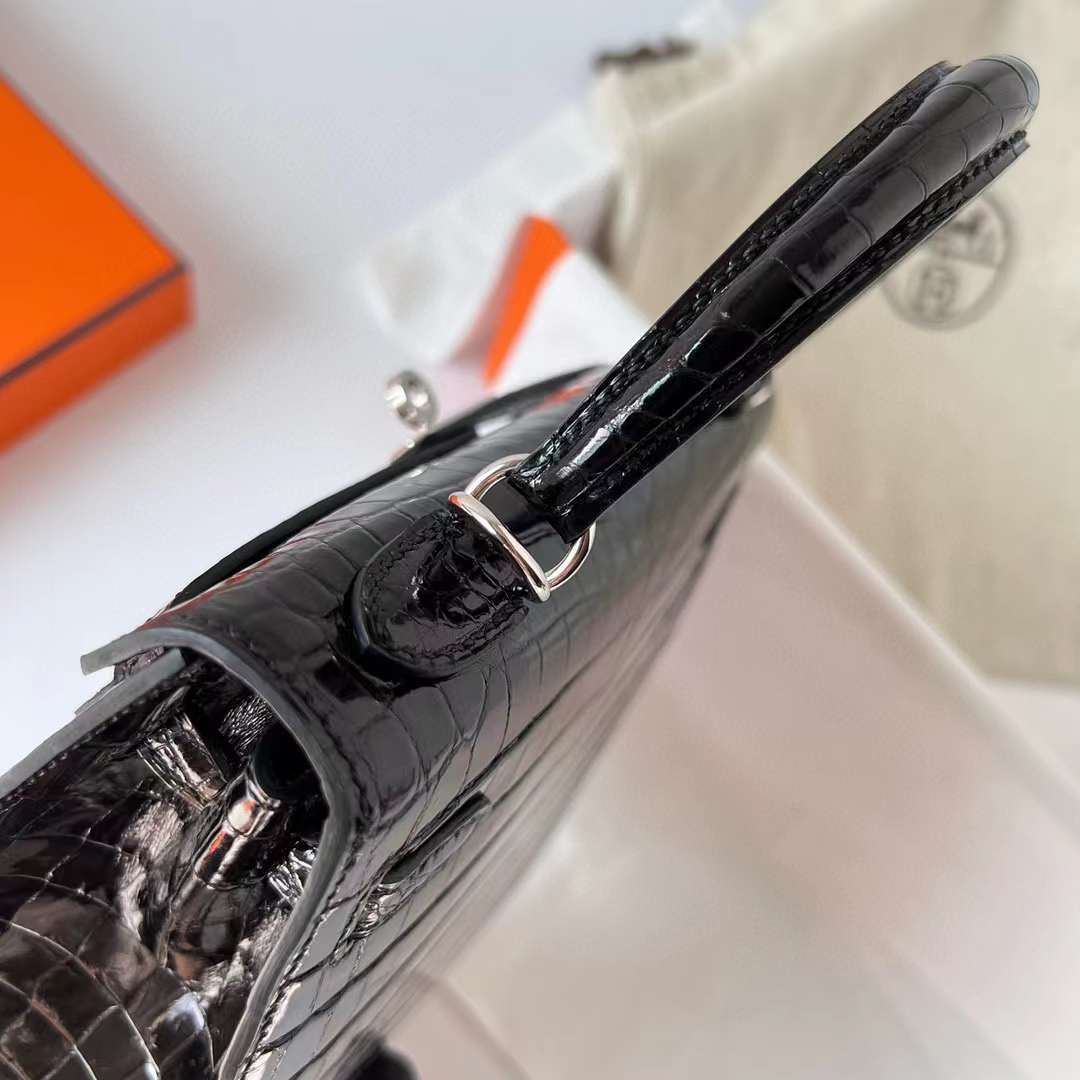 Hermès（爱马仕）Kelly 凯莉包 亮面尼罗鳄鱼皮 shiny nilo crocodile ck89 黑色 银扣 25cm 全手工蜡线缝制 Phw