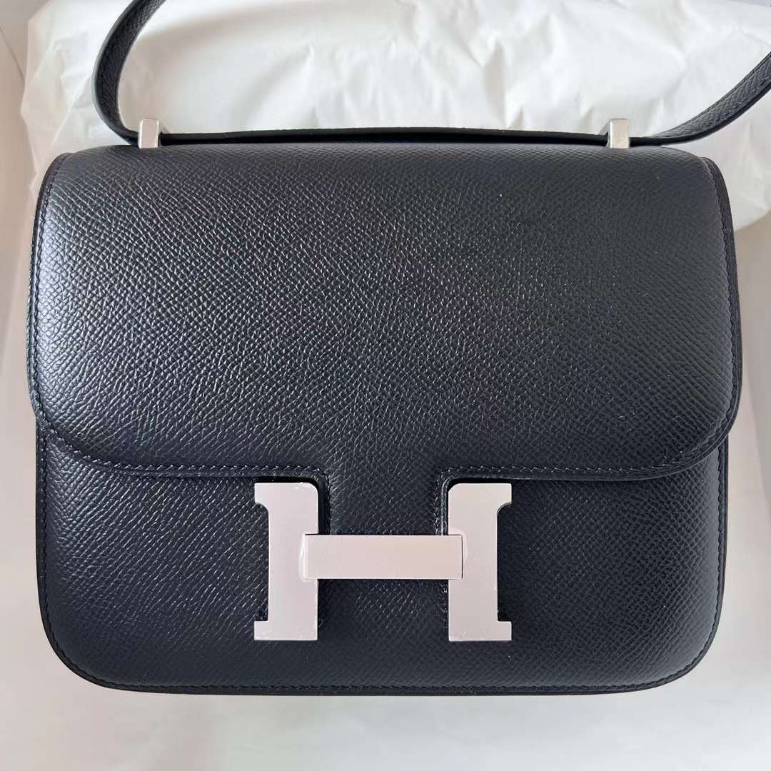 Hermès（爱马仕）Constance 康斯坦斯 Epsom Ck89 黑色 银扣 19cm 全手工蜡线缝制 Phw