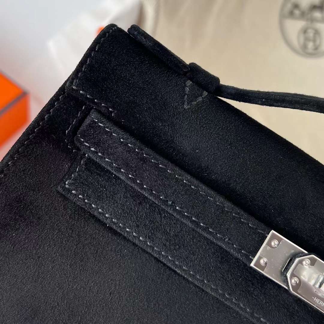 Hermès（爱马仕）Mini Kelly Pochette Suede 进口麂皮 ck89 黑色 银扣 22cm 全手工蜡线缝制 Phw