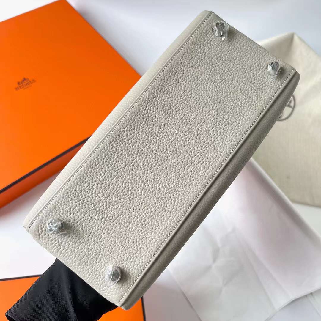 Hermès（爱马仕）Kelly 凯莉包 Togo皮 Ck80 珍珠灰 银扣 25cm 全手工蜡线缝制 Phw