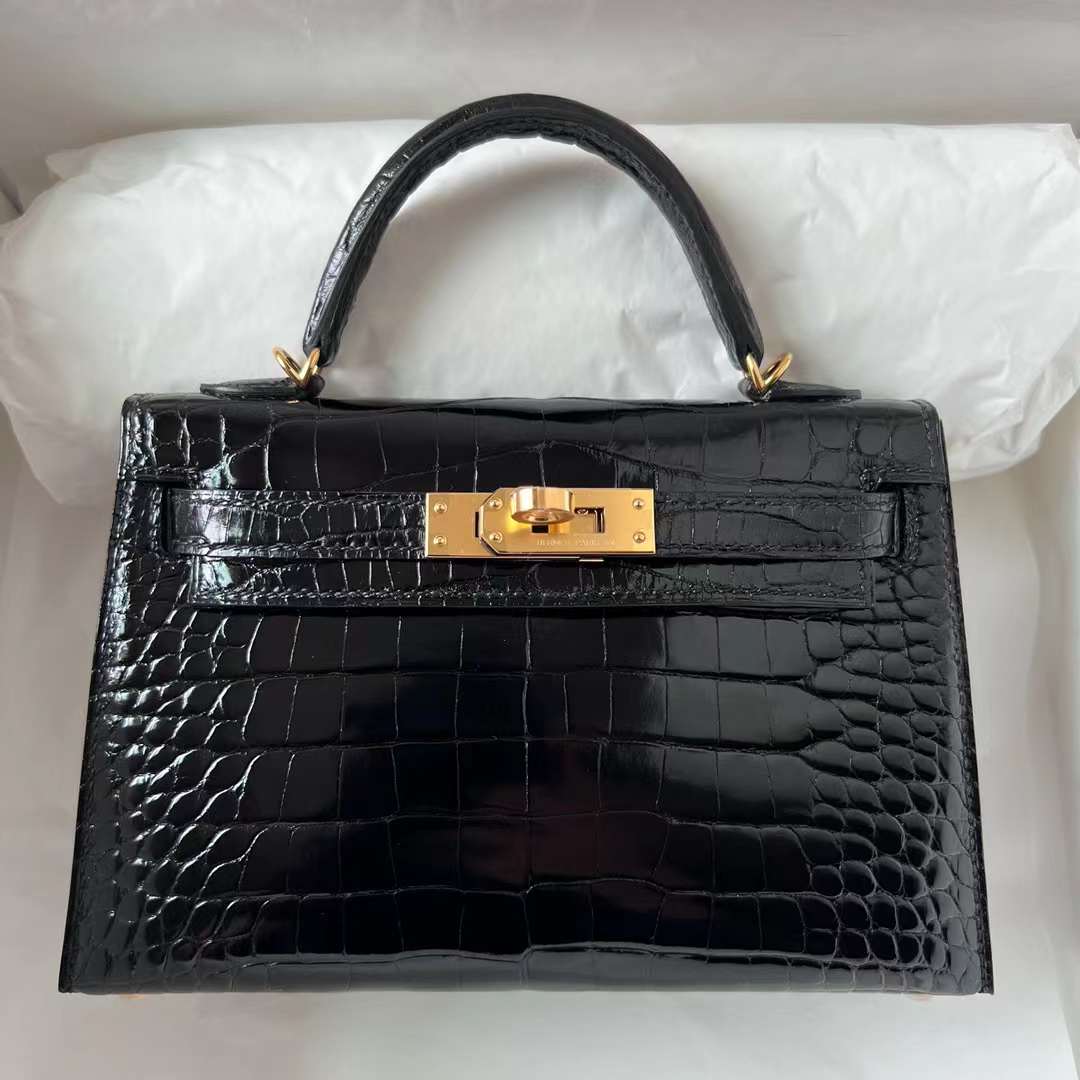 Hermès（爱马仕）Mini Kelly 迷你凯莉 亮面美洲鳄 Shiny Alligator Crocodile Ck89 黑色 金扣 22cm 全手工蜡线缝制 Ghw