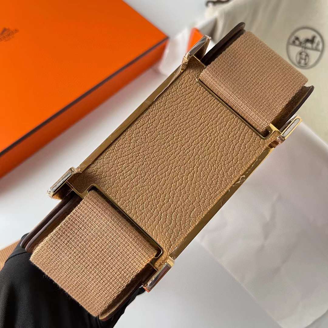 Hermès（爱马仕）Geta Chevre 进口山羊皮 0M 奶茶色 金扣 20cm 全手工蜡线缝制 Ghw