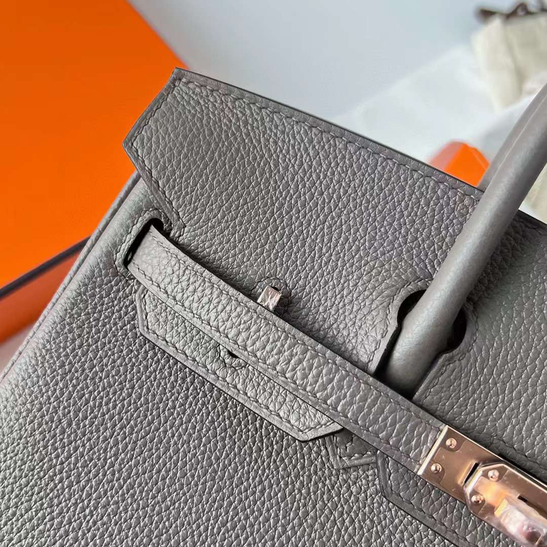 Hermès（爱马仕）Birkin 铂金包 Togo 顶级小牛皮 8F 锡器灰 玫瑰金扣 25cm 全手工蜡线缝制 Rghw