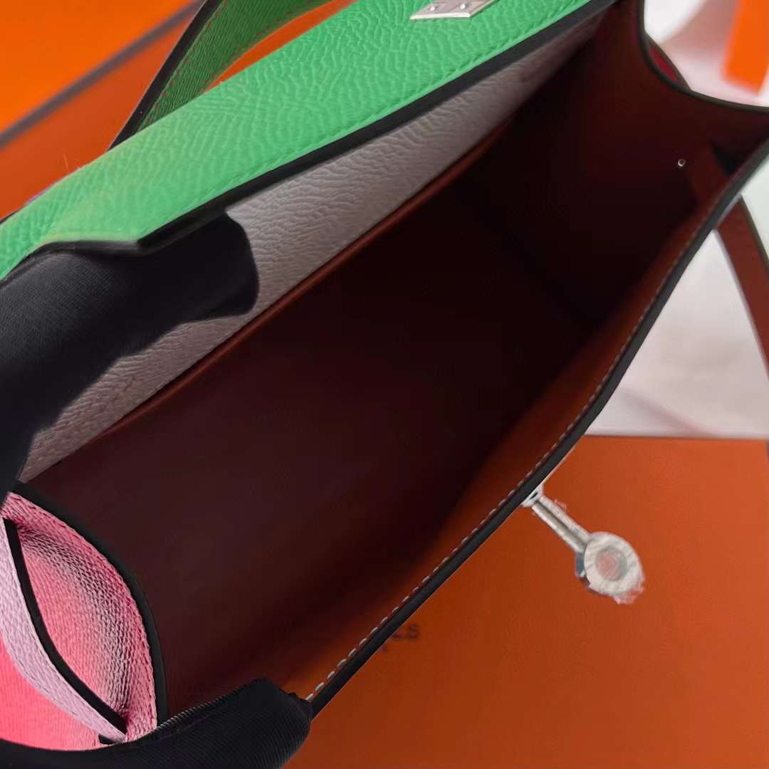 Hermès（爱马仕）Mini Kelly Pochette Epsom Hss 多拼色 P3 北方蓝 拼 U4 丝绒绿 拼 X9 锦葵紫 拼 9J 火焰橙 拼 E5 糖果粉 拼 A5 杜鹃红 拼 T0 雾蓝色 银扣 22cm