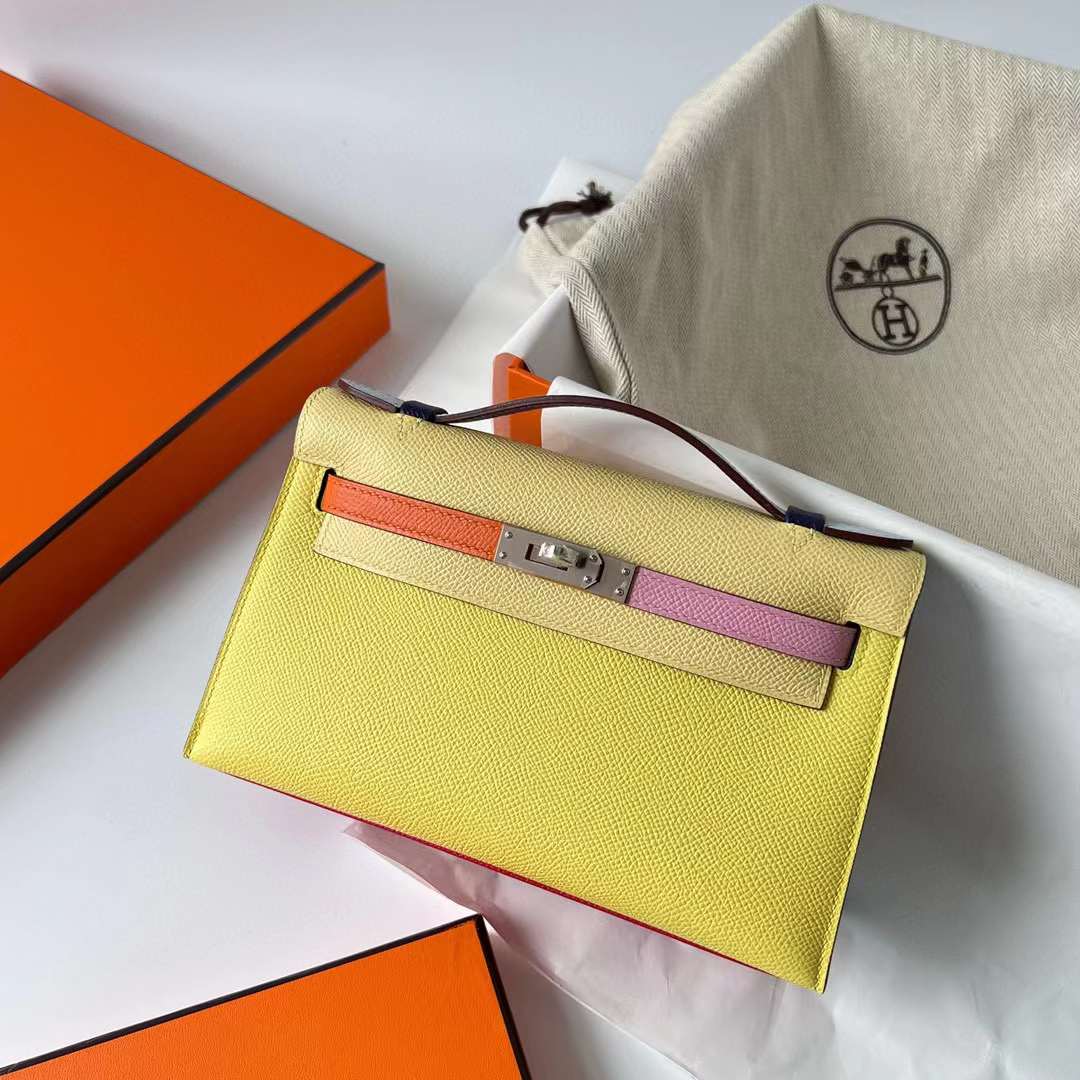 Hermès（爱马仕）Mini Kelly Pochette Epsom Hss 多拼色 9R 柠檬黄 拼 1Z 小鸡黄 拼 X9 锦葵紫 拼 9J 火焰橙 拼 T0 雾蓝色 拼 1K 竹子绿 拼 A5 杜鹃红 银扣 22cm