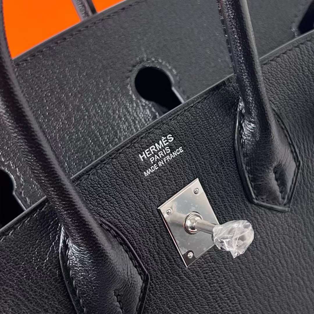 Hermès（爱马仕）Birkin 铂金包 Chevre 进口山羊皮 Ck89 黑色 银扣 25cm 全手工蜡线缝制 Phw