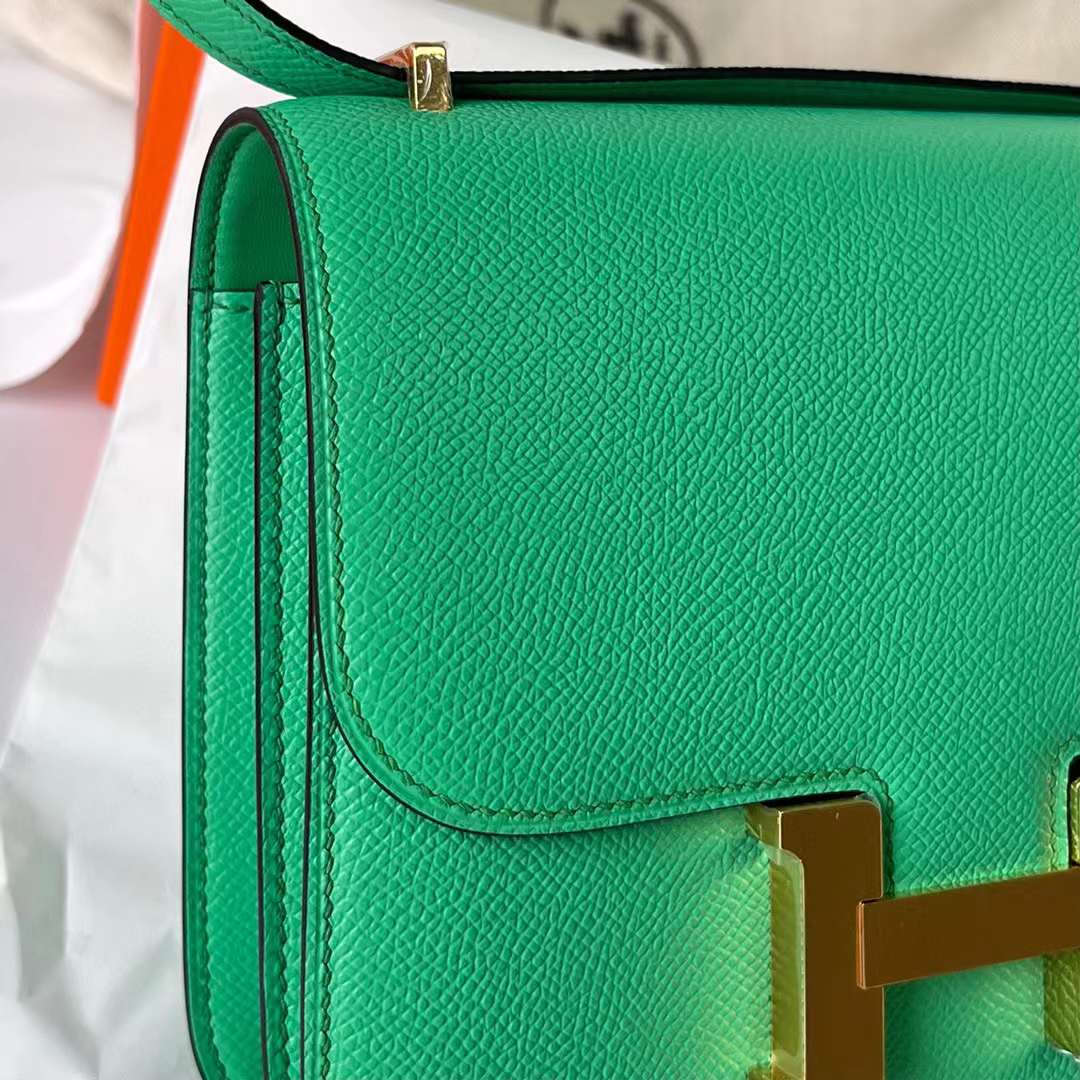 Hermès（爱马仕）Constance 空姐包 Epsom 0Z 漫画绿 Vert Comics 金扣 19cm 全手工蜡线缝制 Ghw