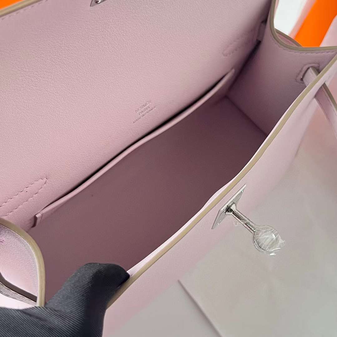 Hermès（爱马仕）Mini Kelly Pochette Swift皮 09 梦幻粉紫 银扣 22cm 全手工蜡线缝制 Phw