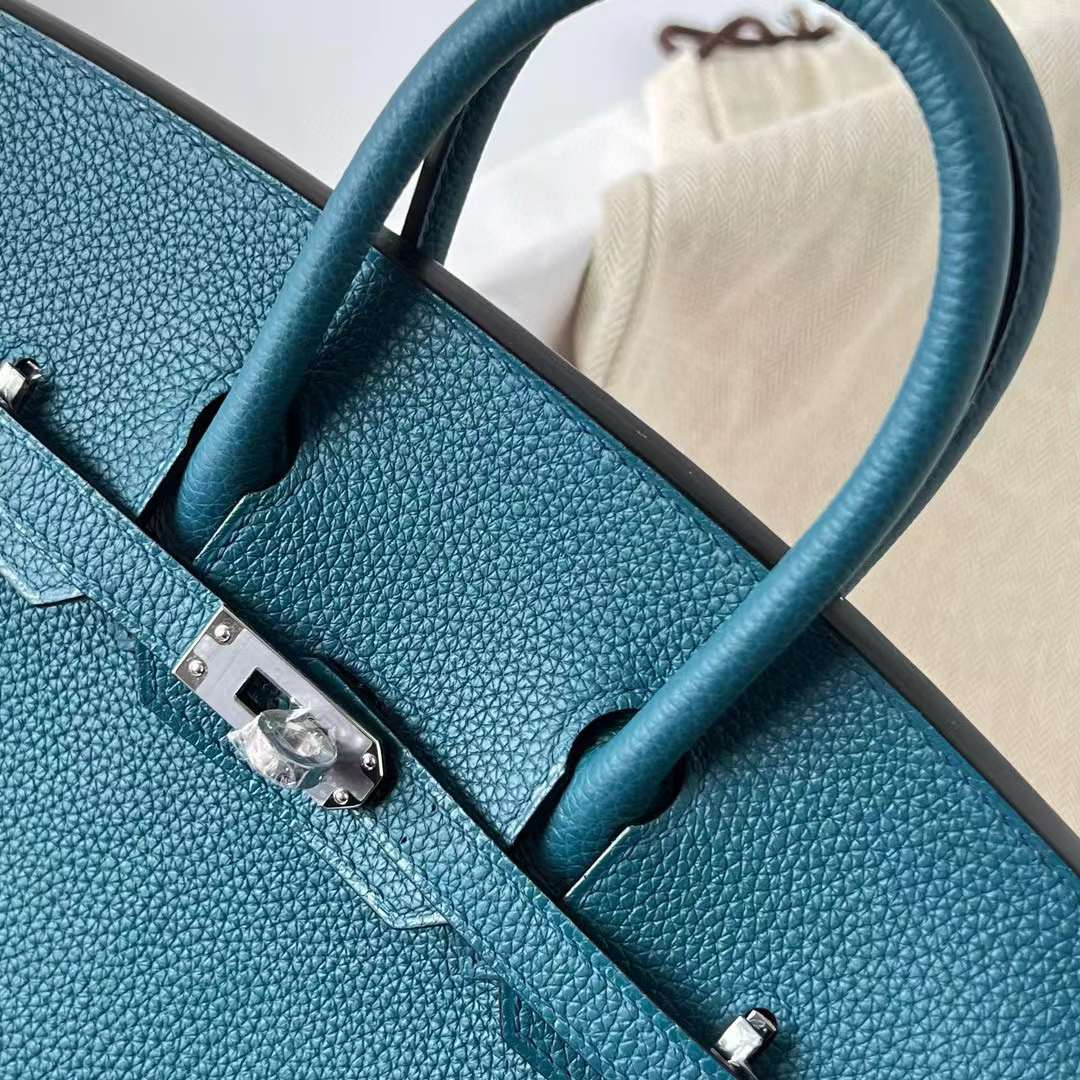 Hermès（爱马仕）Birkin 铂金包 Togo 顶级小牛皮 W0 博斯普鲁斯绿 银扣 25cm 全手工蜡线缝制 Phw