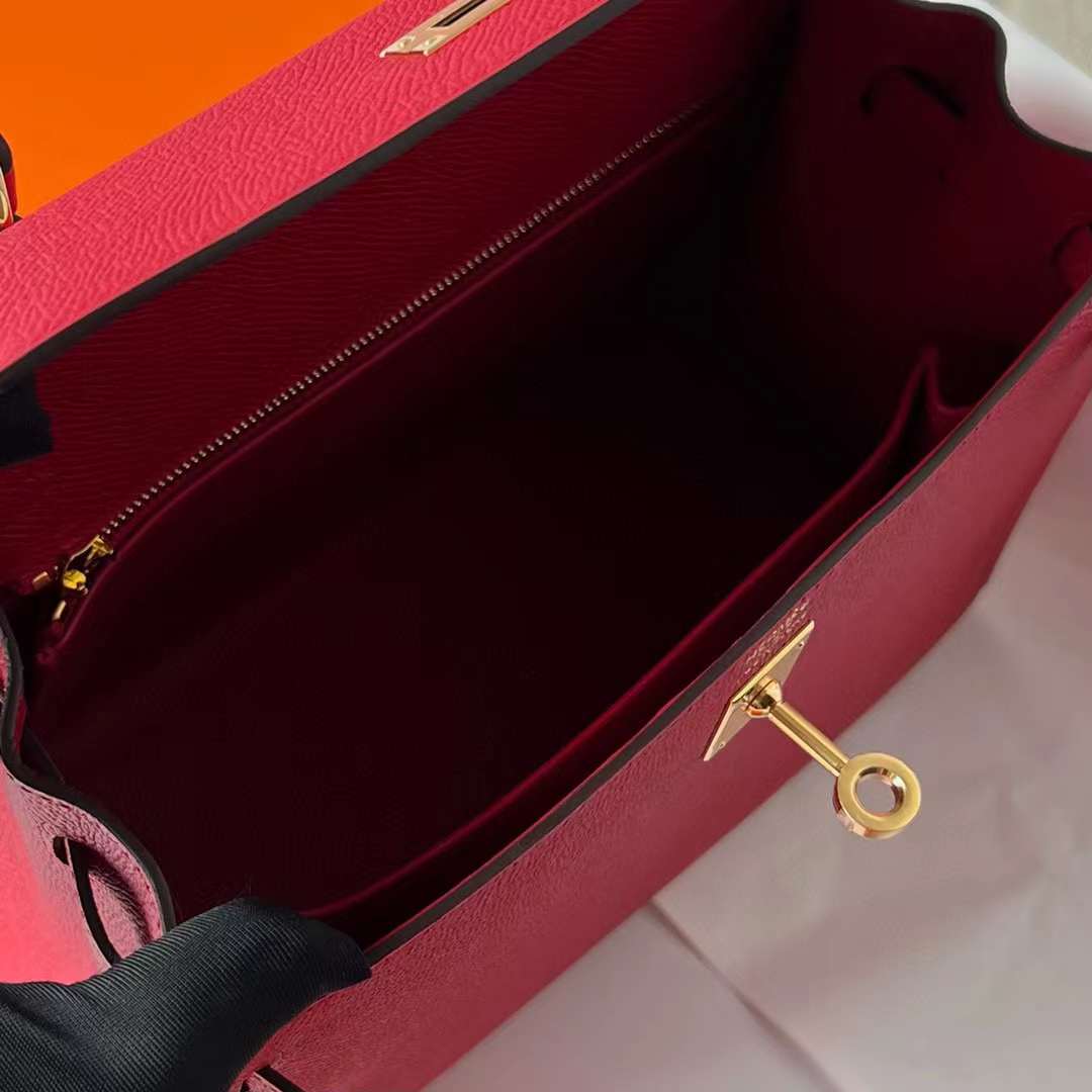 Hermès（爱马仕）Kelly 凯莉包 Epsom Q5 国旗红 金扣 25cm 全手工蜡线缝制 Ghw