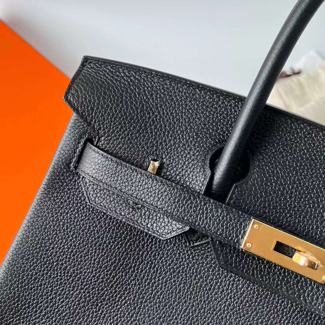 Hermès（爱马仕）Birkin 铂金包 Togo 顶级小牛皮 Ck89 黑色 内拼 Ck37 金棕色 金扣 30cm 全手工蜡线缝制 Ghw