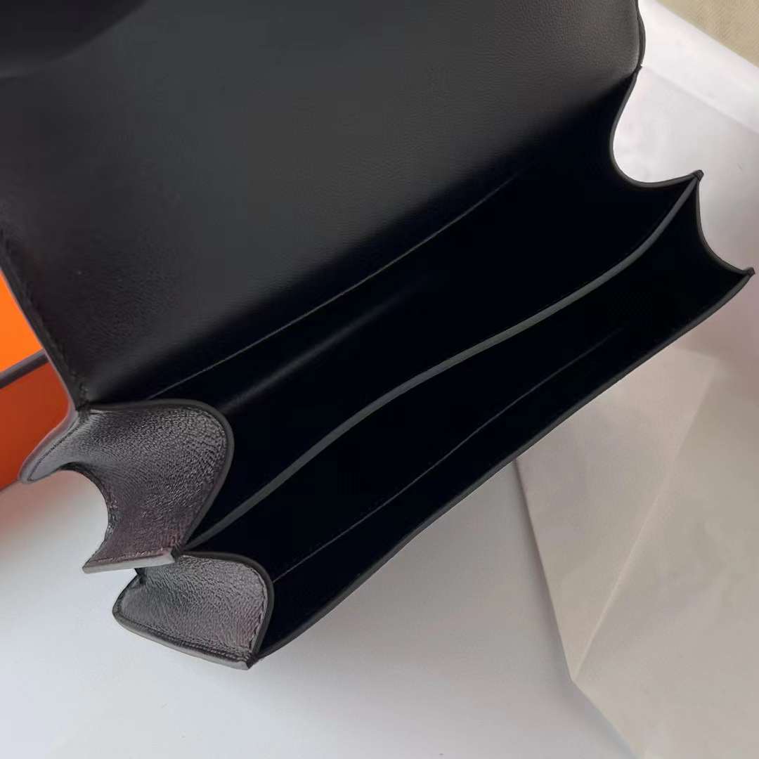 Hermès（爱马仕）Constance 康斯坦斯 Epsom Ck89 黑色 银扣 19cm 全手工蜡线缝制 Phw