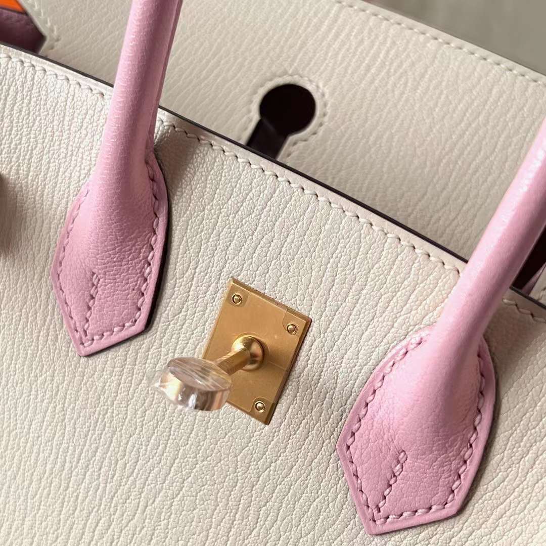 Hermès（爱马仕）Birkin 铂金包 Chevre 进口山羊皮 I2 奶油白 拼 3Q 新粉色 拉丝金扣 25cm 全手工蜡线缝制 Bghw