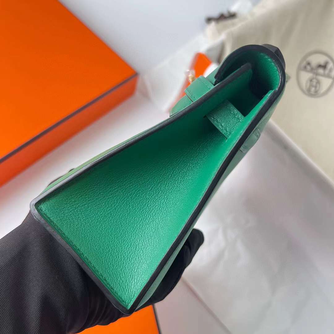 Hermès（爱马仕）Mini Kelly Pochette Swift皮 U4 丝绒绿 金扣 22cm 全手工蜡线缝制 Ghw