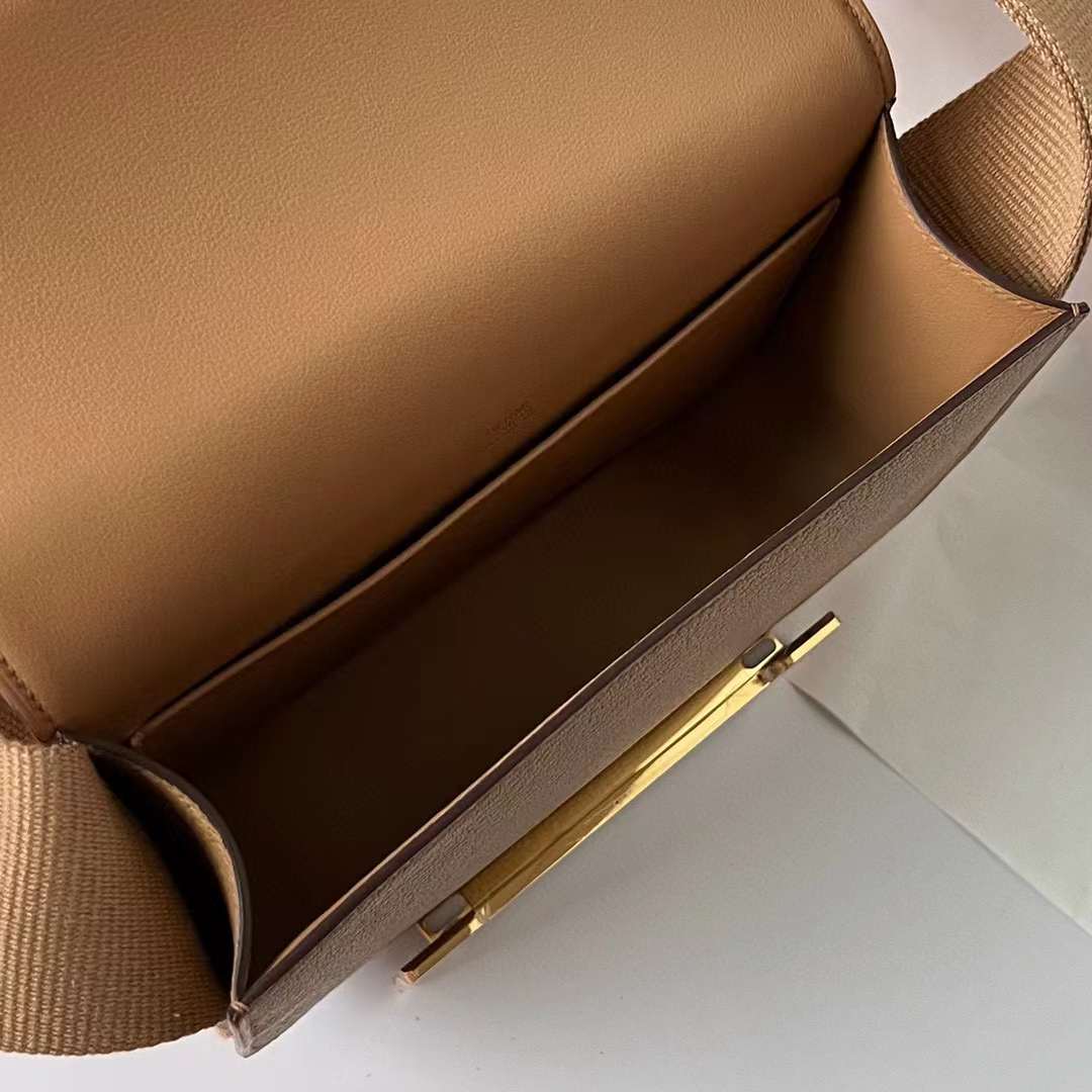 Hermès（爱马仕）Geta Chevre 进口山羊皮 0M 奶茶色 金扣 20cm 全手工蜡线缝制 Ghw