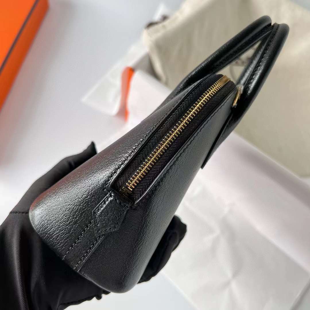 Hermès（爱马仕）Mini Bolide 迷你保龄球包 Chevre 山羊皮 Ck89 黑色 金扣 19cm 全手工蜡线缝制 Ghw