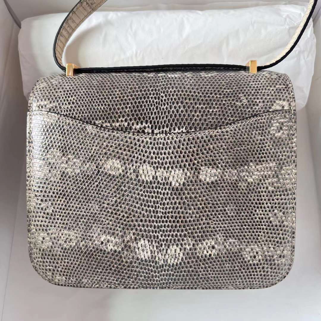 Hermès（爱马仕）Constance 康斯坦斯 Lizard 进口蜥蜴皮 01 自然色 金扣 19cm 全手工蜡线缝制 Ghw