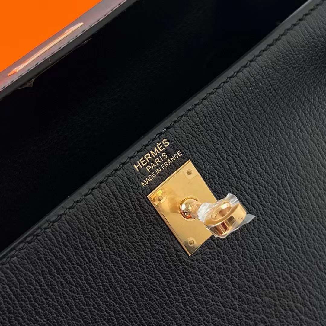 Hermès（爱马仕）Kelly 凯莉包 Chevre 进口山羊皮 Ck89 黑色 金扣 25cm 全手工蜡线缝制 Ghw