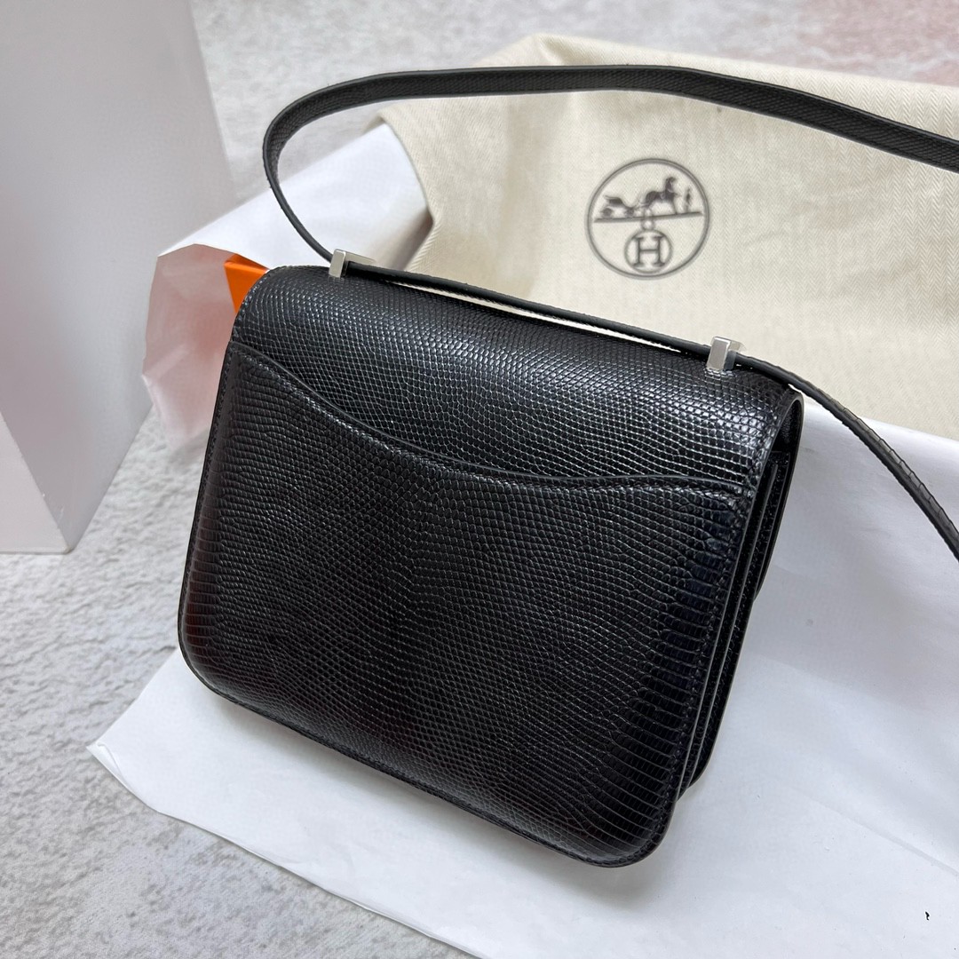 Hermès（爱马仕）Constance 空姐包 Lizard 进口亮面蜥蜴皮 ck89 黑色 Noir 银扣 18cm PHW 顶级手缝 Noir 银扣 18cm PHW 顶级手缝