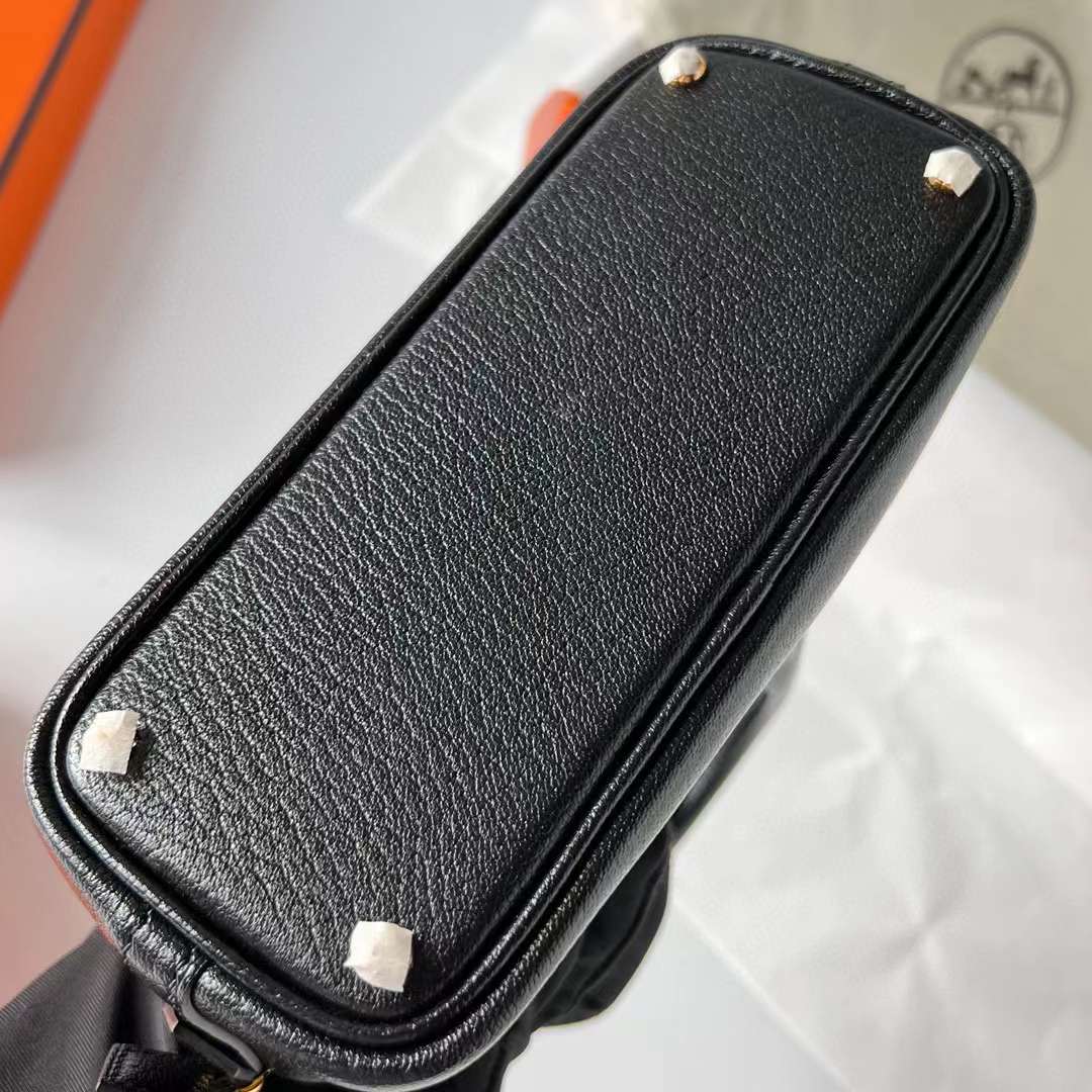 Hermès（爱马仕）Mini Bolide 迷你保龄球包 Chevre 山羊皮 Ck89 黑色 金扣 19cm 全手工蜡线缝制 Ghw