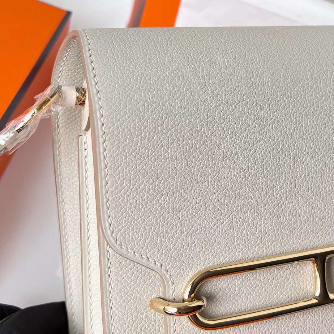 Hermès（爱马仕）Roulis 猪鼻子 Evercolor Ck10 奶昔白 Craie 浅金扣 18cm 全手工蜡线缝制