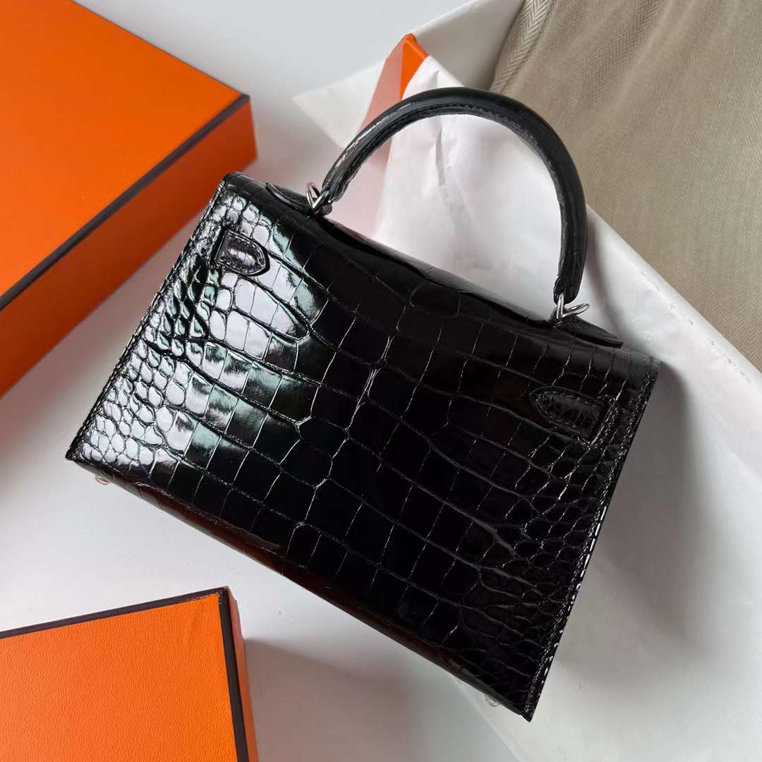 Hermès（爱马仕）Mini Kelly 迷你凯莉 亮面美洲鳄 Shiny Alligator Crocodile Ck89 黑色 银扣 22cm 全手工蜡线缝制 Phw