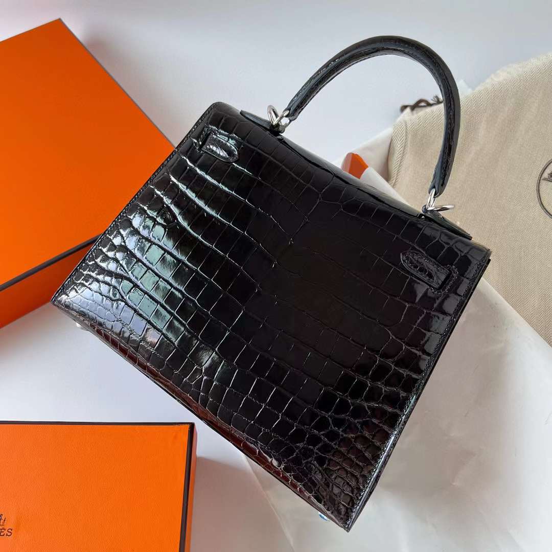 Hermès（爱马仕）Kelly 凯莉包 亮面尼罗鳄鱼皮 shiny nilo crocodile ck89 黑色 银扣 25cm 全手工蜡线缝制 Phw