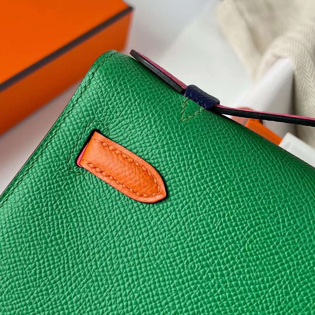Hermès（爱马仕）Mini Kelly Pochette Epsom Hss 多拼色 P3 北方蓝 拼 U4 丝绒绿 拼 X9 锦葵紫 拼 9J 火焰橙 拼 E5 糖果粉 拼 A5 杜鹃红 拼 T0 雾蓝色 银扣 22cm