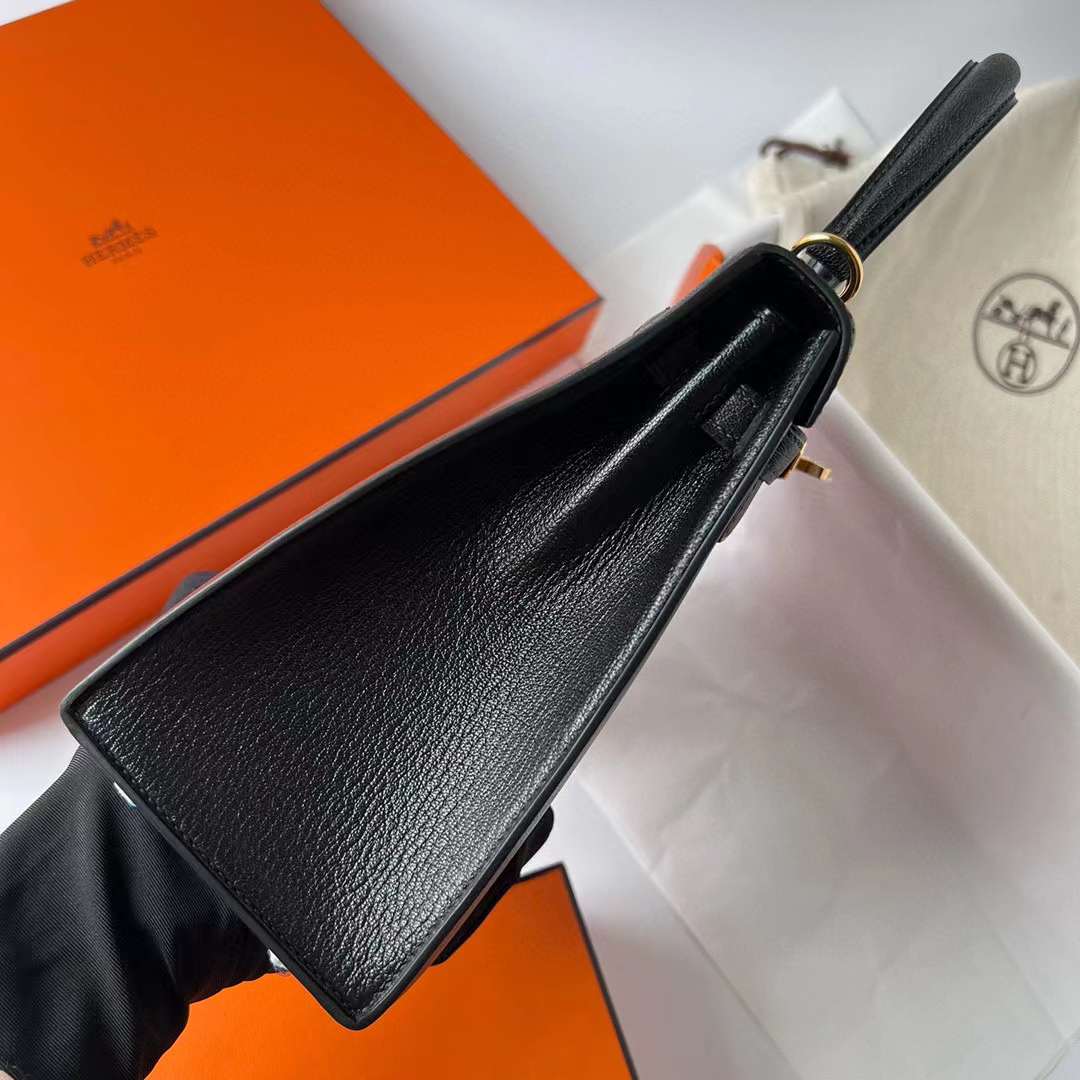 Hermès（爱马仕）Kelly 凯莉包 Chevre 进口山羊皮 Ck89 黑色 金扣 25cm 全手工蜡线缝制 Ghw