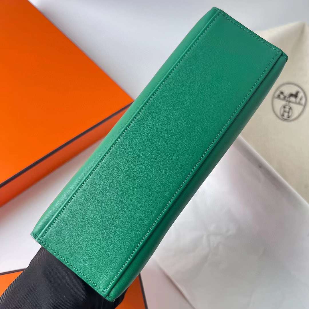 Hermès（爱马仕）Mini Kelly Pochette Swift皮 U4 丝绒绿 金扣 22cm 全手工蜡线缝制 Ghw