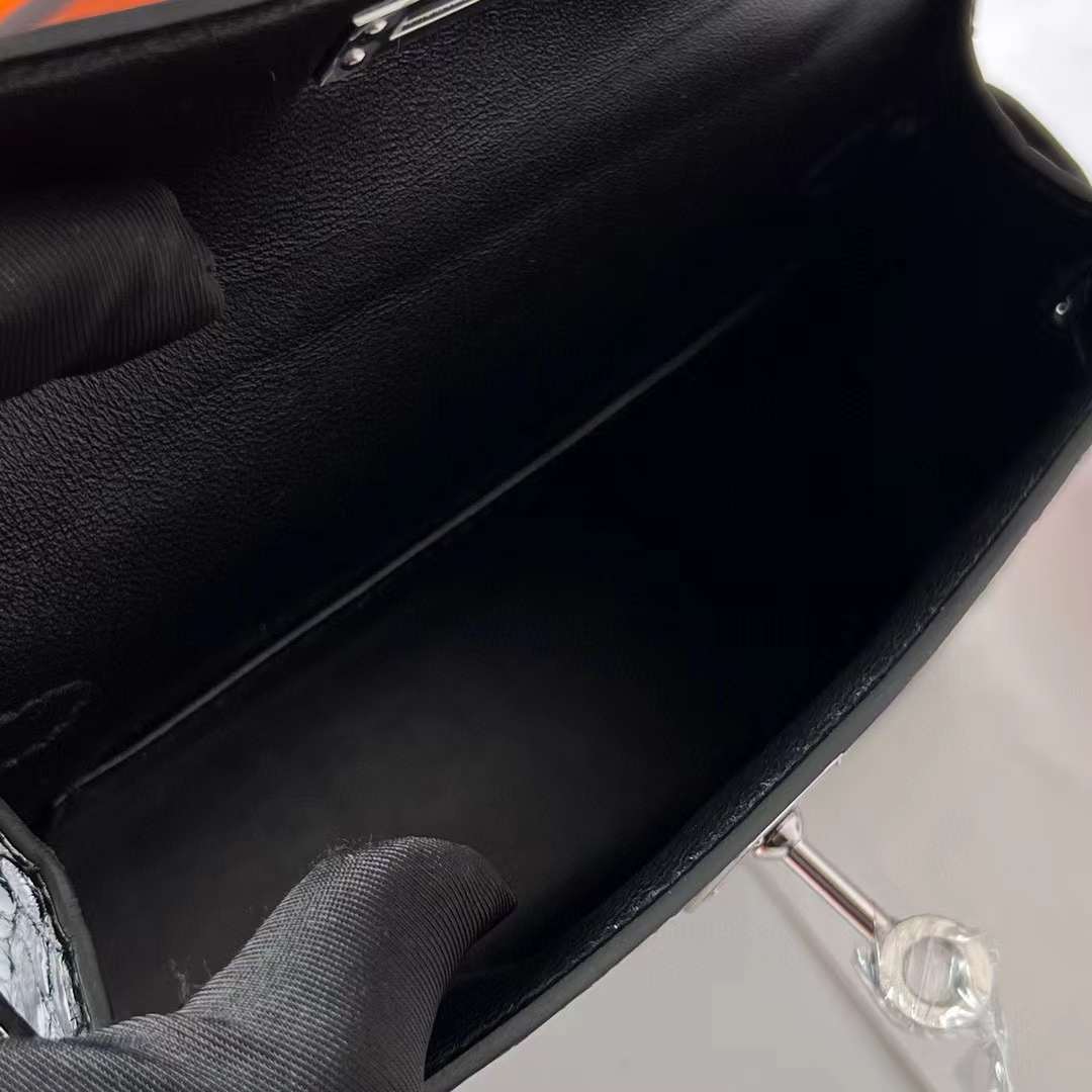 Hermès（爱马仕）Mini Kelly 迷你凯莉 亮面美洲鳄 Shiny Alligator Crocodile Ck89 黑色 银扣 22cm 全手工蜡线缝制 Phw