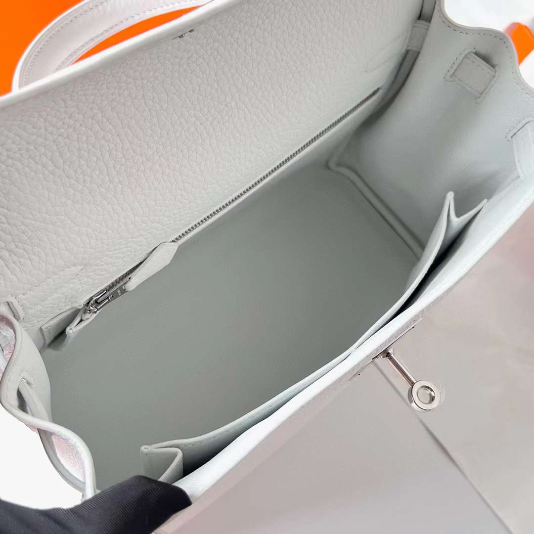 Hermès（爱马仕）Kelly 凯莉包 Clemence（原厂进口tc皮）01 纯白 银扣 25cm 全手工蜡线缝制 Phw