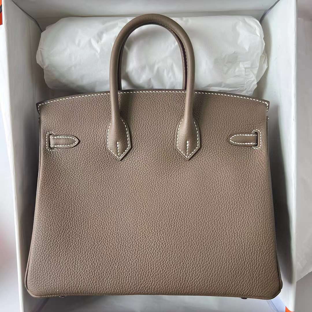 Hermès（爱马仕）Birkin 铂金包 Togo 进口小牛皮 Ck18 大象灰 银扣 25cm 全手工蜡线缝制 Phw