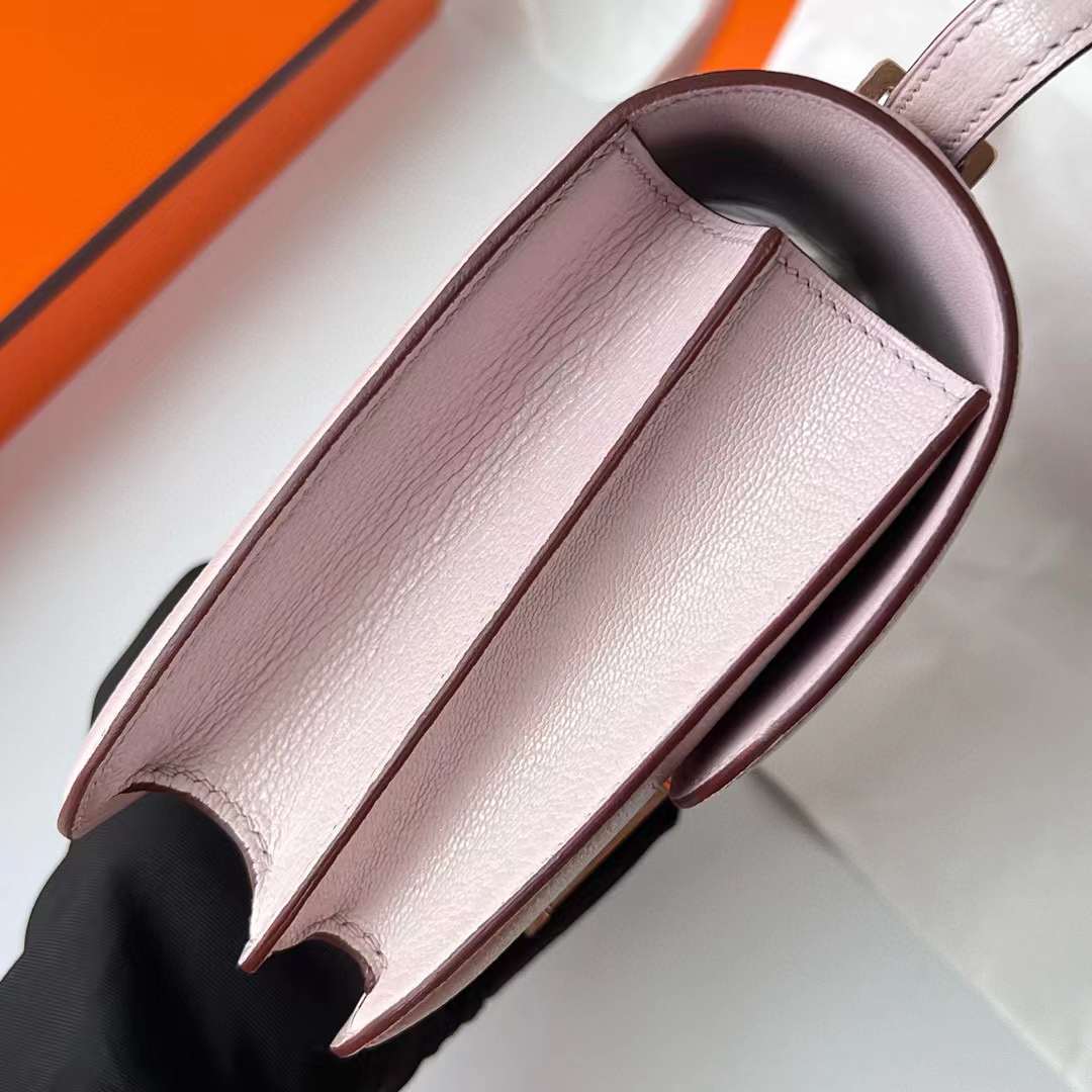 Hermès（爱马仕）Constance 空姐包 Chevre 进口山羊皮 09 梦幻粉紫 玫瑰金扣 19cm 全手工蜡线缝制 Rghw